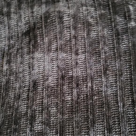 Sweater - Picture 2 of 6